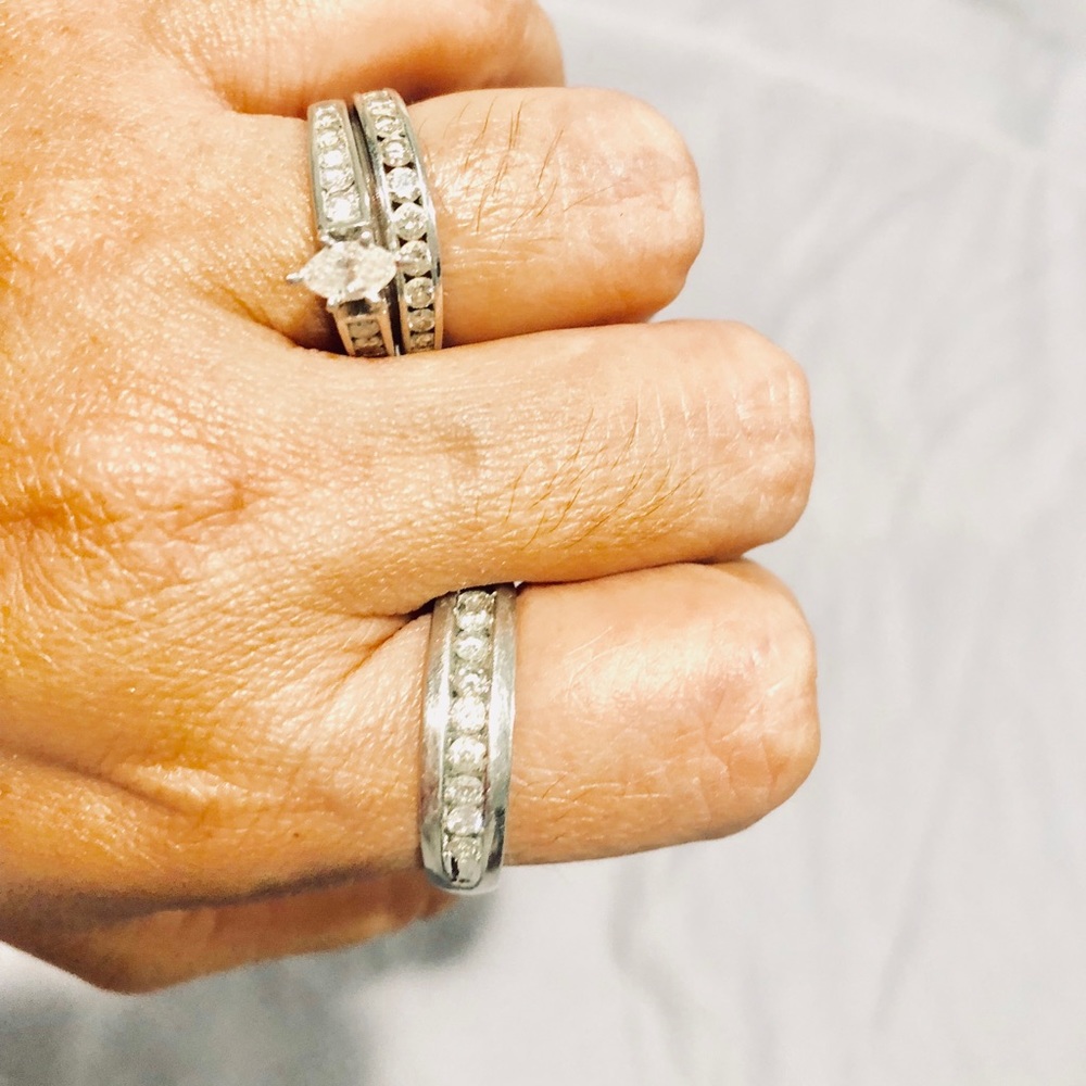 Platinum diamonds wedding set